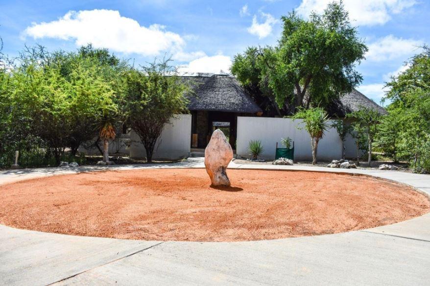 Villa Mokuti Etosha à Mokuti Lodge Extérieur photo