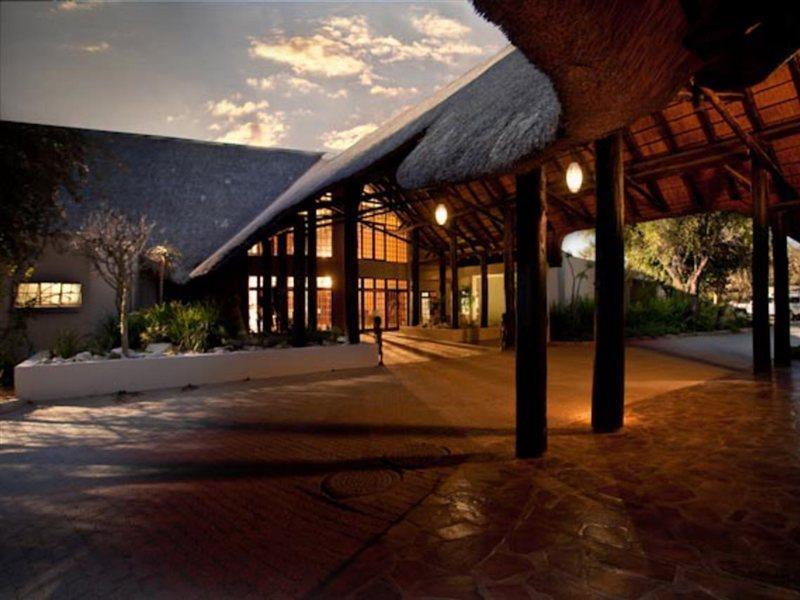 Villa Mokuti Etosha à Mokuti Lodge Extérieur photo